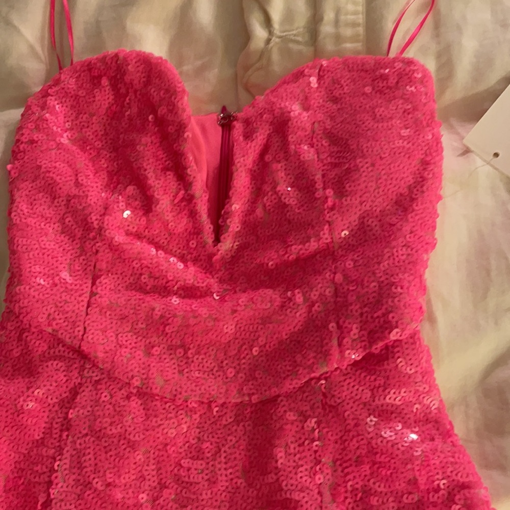 Toni pink sequin dress NWT - Picture 2 of 3
